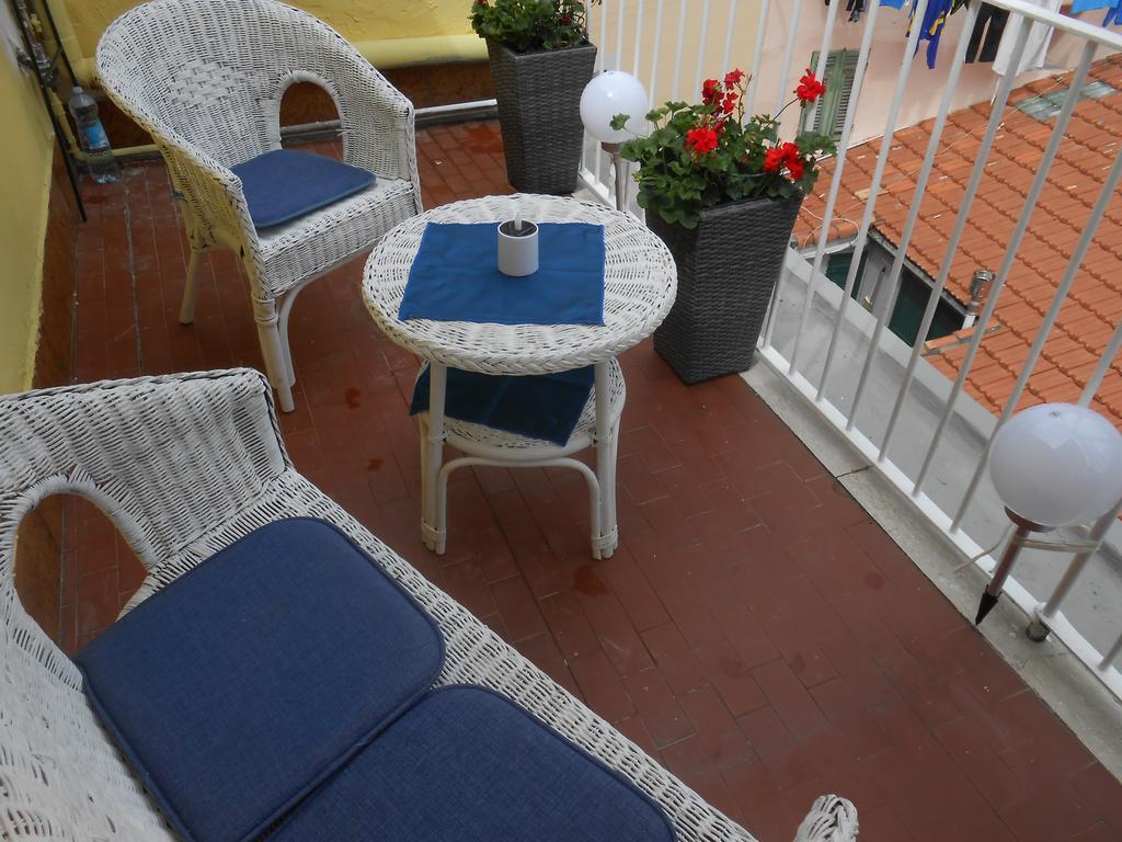 The Sunrise Hotel Riomaggiore Exterior photo